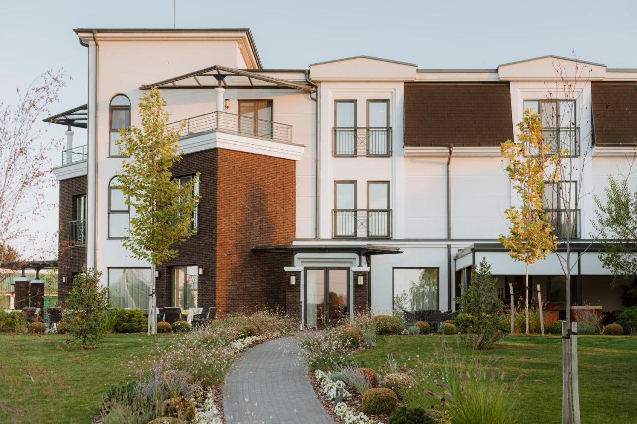 Hotel Divine Park Svilajnac Esterno foto