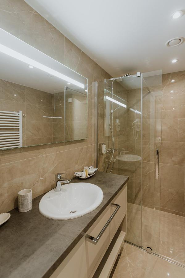 Hotel Divine Park Svilajnac Esterno foto
